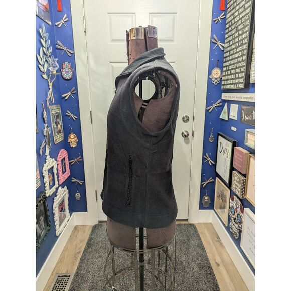 Women's Columbia Fleece Vest w/ Pockets - Picture 5 of 12